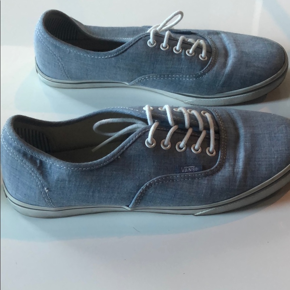Vans - Picture 4 of 6